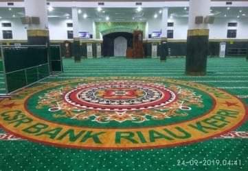Viral Karpet Mewah Masjid Raya Annur dari Dana Riba Bank RiauKepri