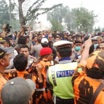 Dihadang Anggota Pemuda Pancasila Riau, Ratusan Pendemo  