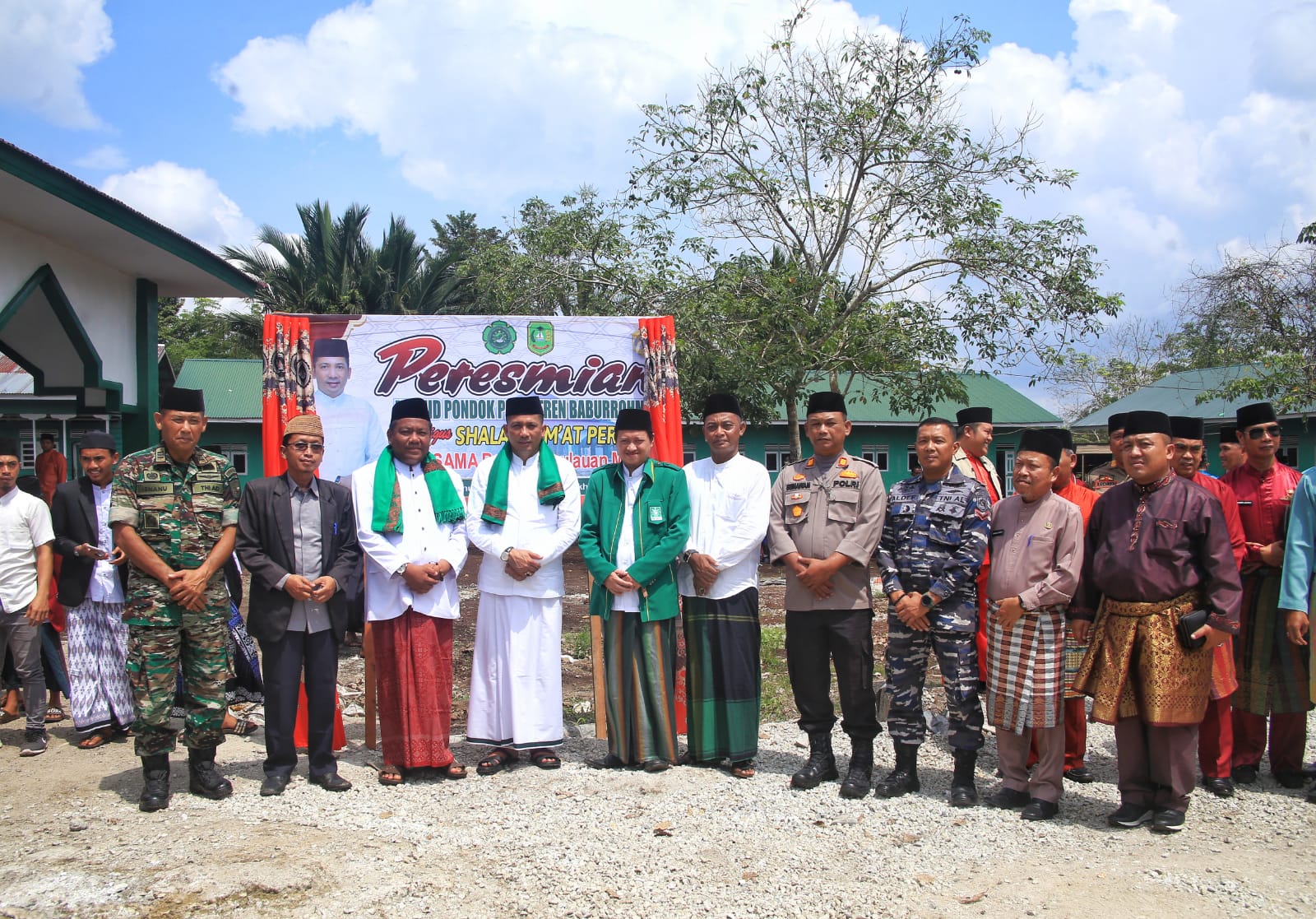 Resmikan Masjid Ponpes Baburrohmah, Bupati: Jadikan Pusat Kebudayaan dan Kajian Ilmu Islam