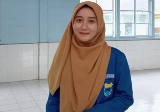 Gita Aryani Jabat Ketua Korp PMII (KOPRI) Komisariat STAI Nurul Hidayah Selatpanjang.