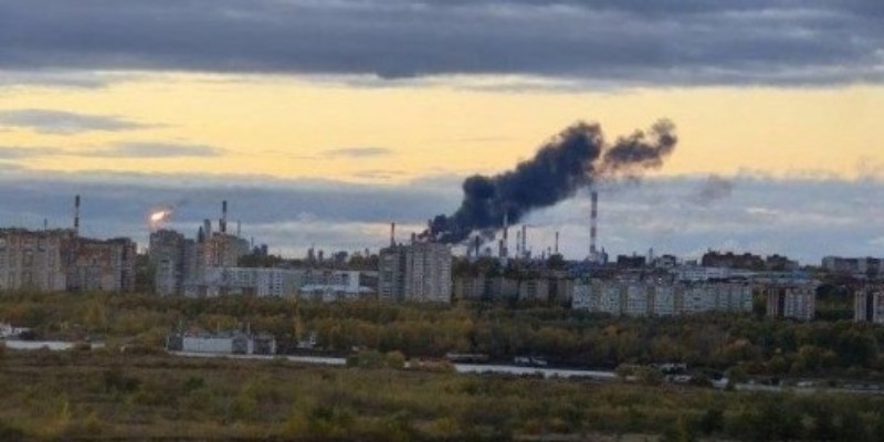 Ukraina Serang Kilang Minyak Terbesar Rusia di Siberia