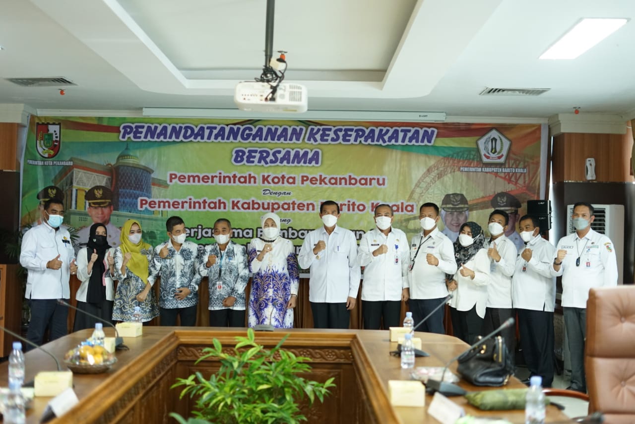 Disaksikan BPKAD, Pemko Pekanbaru Jalin Kerjasama dengan Pemkab Barito Kuala