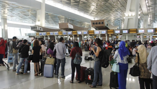 Pelaku Perjalanan Domestik Tak Perlu Lagi Tes Covid-19, Cukup Sertifikat Vaksin Kedua