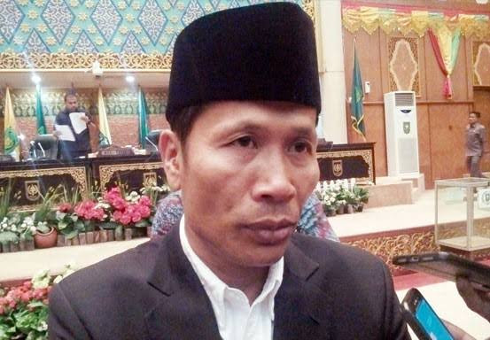 Komisi V DPRD Riau Dukung Kebijakan Pemprov Larang Gunakan Gadget di Sekolah