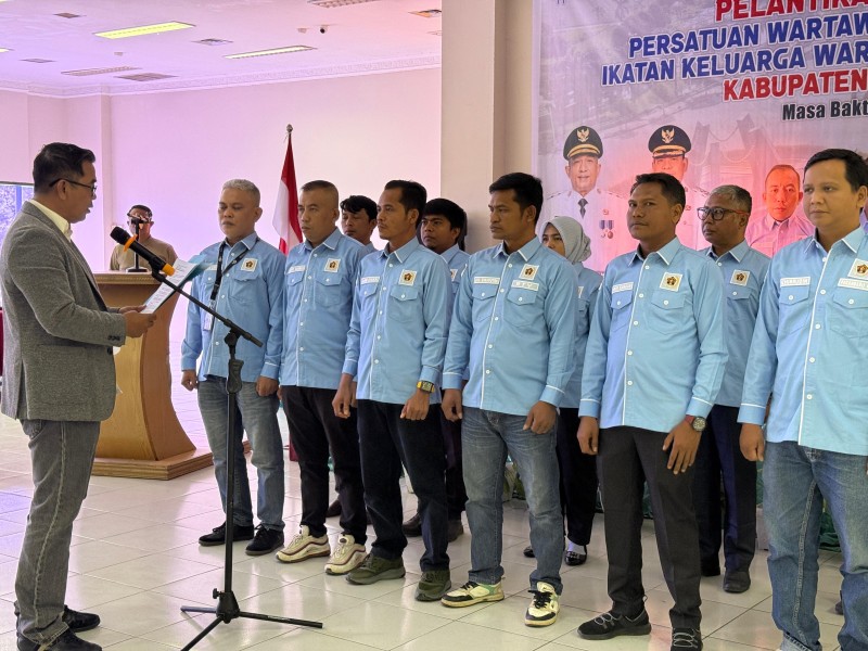 Ketua PWI Rokan Hulu 2024–2027 Resmi Dilantik, Komitmen Bangun Daerah dan Jaga Profesionalisme Pers