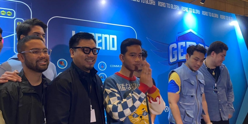 Ada Khofifah, Gibran Minta Relawan Kuasai Suara Jatim