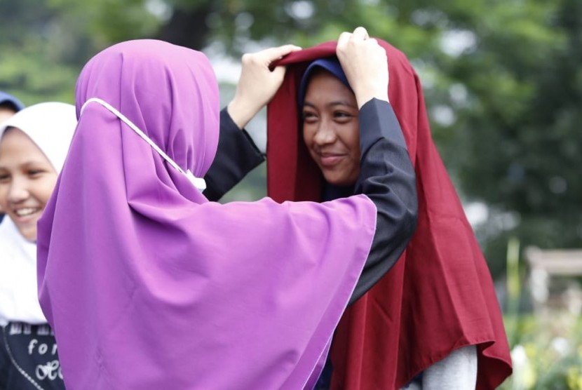 Perintah Menutup Aurat Bukti Islam Muliakan Wanita