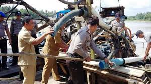 Polda Riau Tangkap 11 Penambang Emas Ilegal di Kuansing