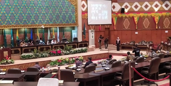 DPRD-Pemprov Riau Sahkan Perda BRK Syariah