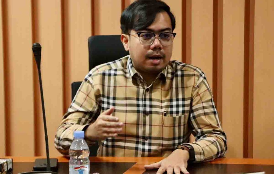 Sidak Wamenaker di Pekanbaru, Ginda: Jangan Ada Lagi Ijazah Karyawan Ditahan