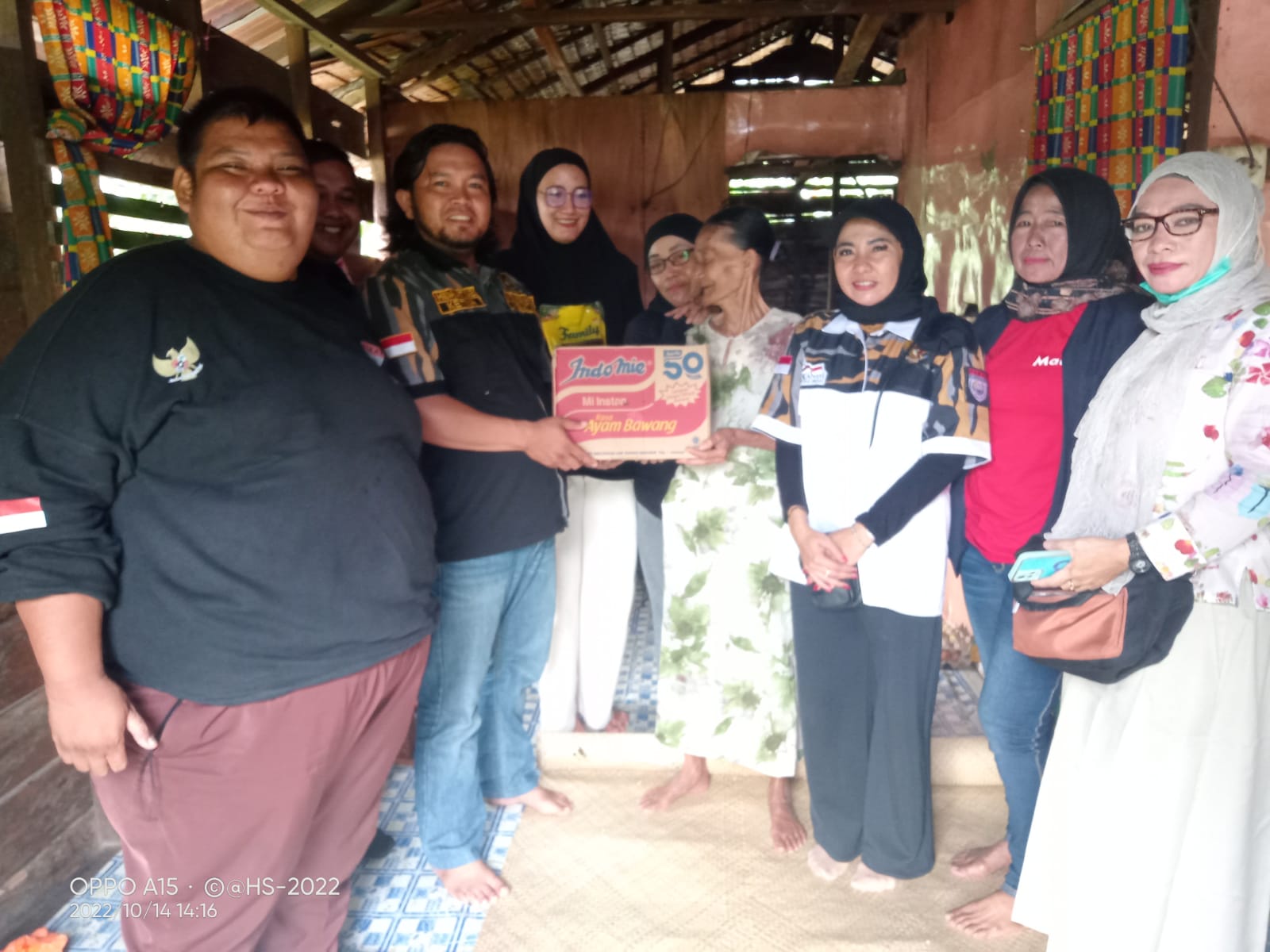 Ormas Pekat IB Kepulauan Meranti Salurkan Bantuan Kepada Warga Alai Laut.