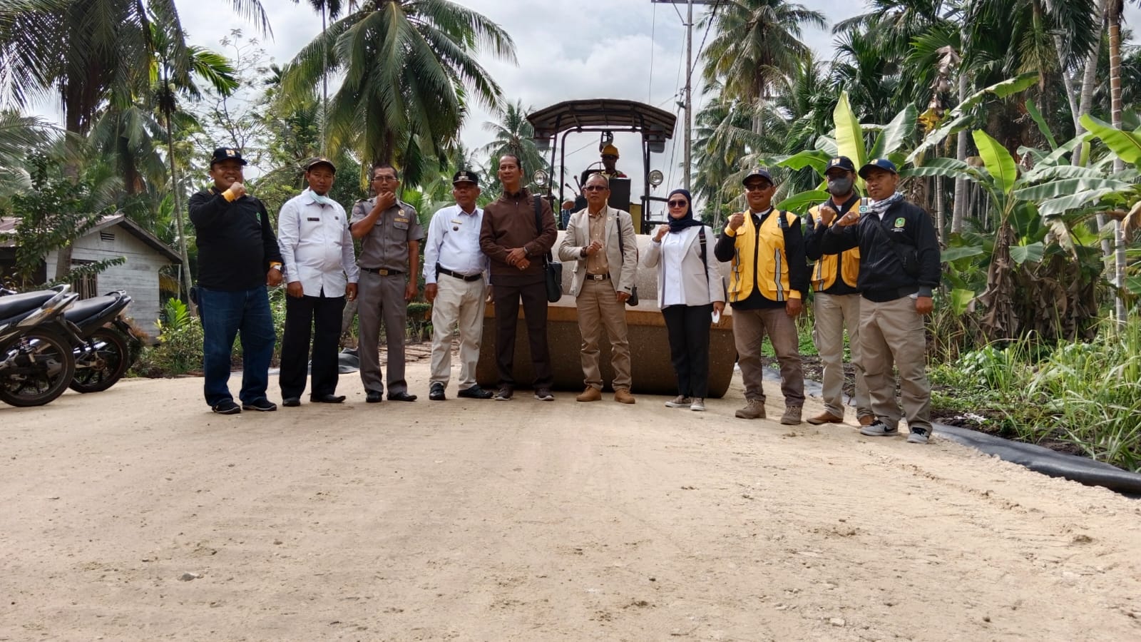 Tak Hanya Di Base, Jalan 6 Desa Di Rangsang ini Juga Akan Dihotmix