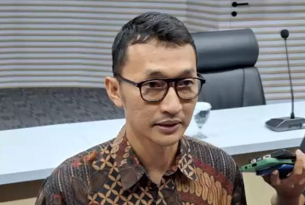 KPK Periksa Plt Gubernur, Anggota DPRD hingga Mantan Ketua KPID Riau
