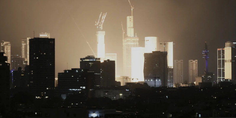 Iran Balas Serangan Israel, Langit Yerusalem Dihujani Rudal