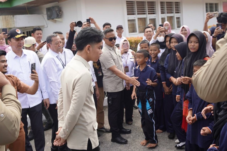 Wapres Gibran Tinjau Sekolah Rakyat di Riau: Pastikan Kegiatan dan Fasilitas Layak