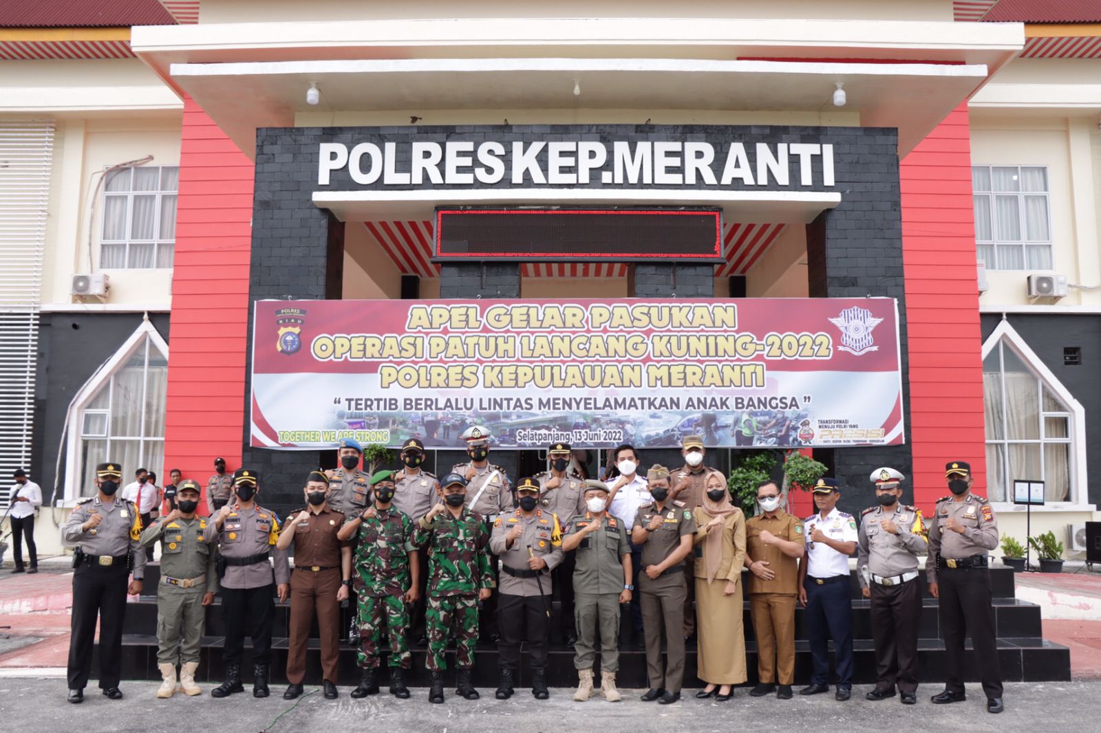 Polres Meranti Laksanakan Apel Gelar Pasukan Operasi Patuh Lancang Kuning 2022