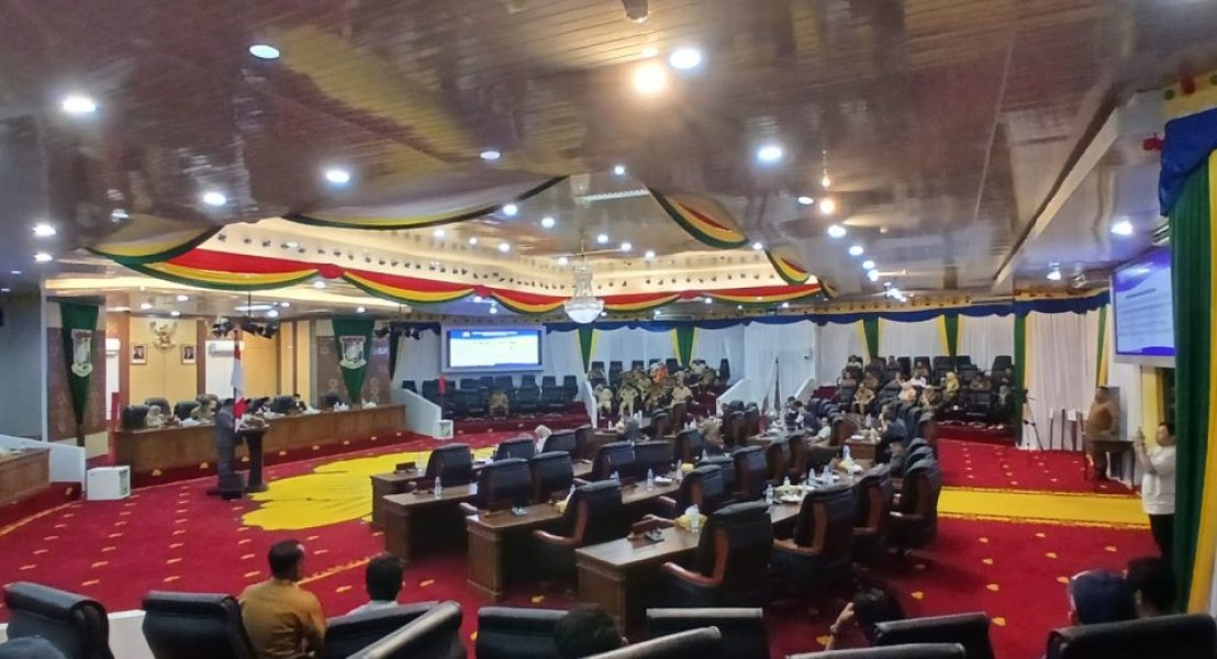 Setujui Ranperda APBD 2025, Seluruh Fraksi DPRD Kampar Minta Anggaran Harus Berpihak ke Rakyat