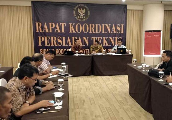 DKPP RI Gelar Sidang Kode Etik dengan Teradu KPU Kuansing di Bawaslu Riau