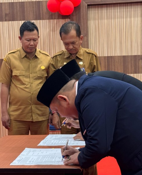 Paisal Tunjuk Direksi Baru PT Pembangunan Dumai, Dorong BUMD Jadi Motor Ekonomi