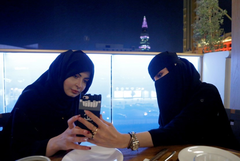 Hotel di Makkah Kini Pekerjakan Perempuan Saudi