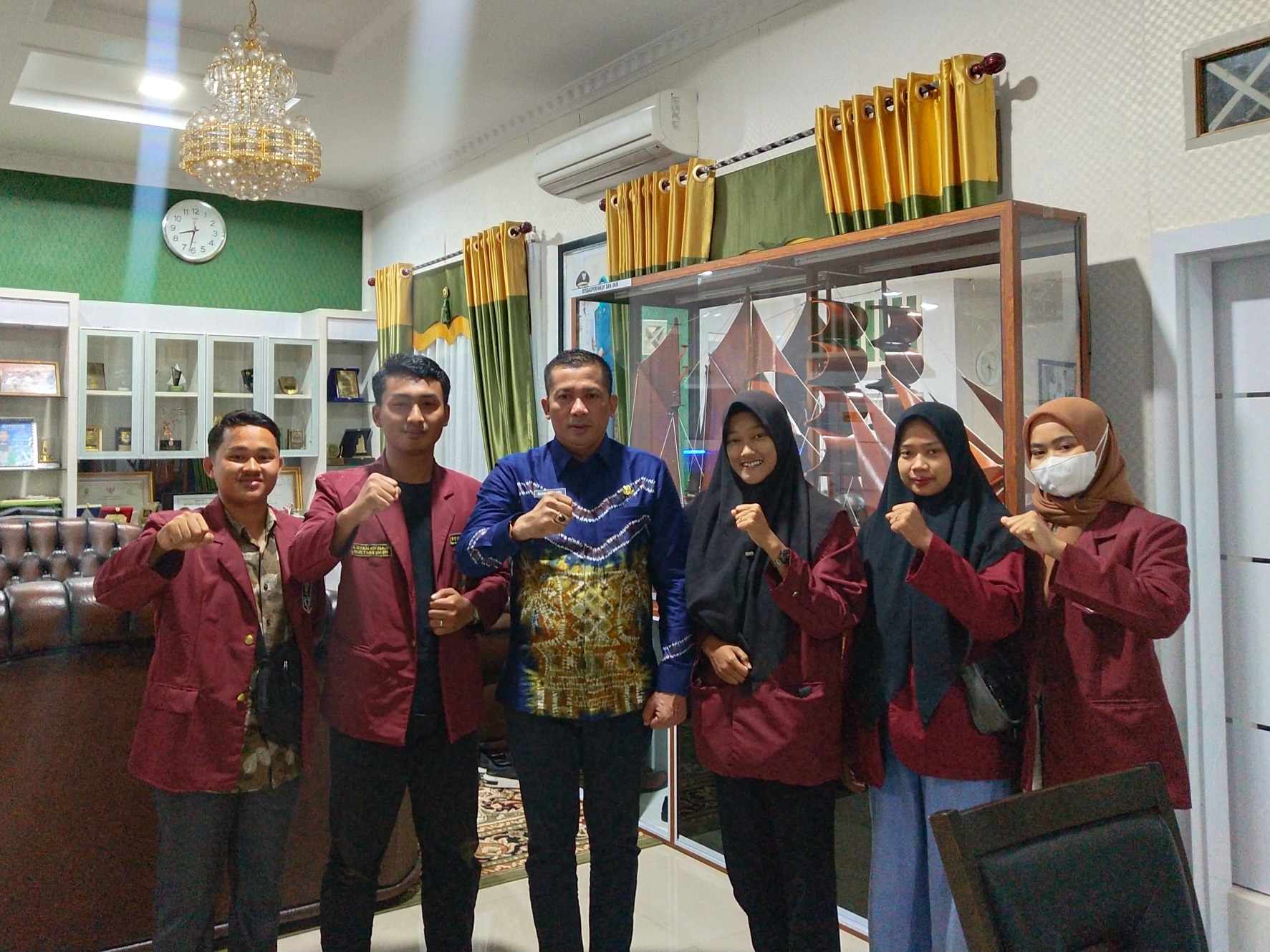 Bupati Meranti H.Adil Sambut Baik Audiens dari Pimpinan Cabang dan Ikatan Mahasiswa Muhammadiyah