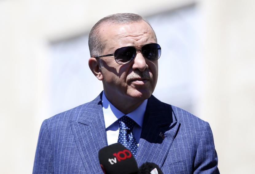 Erdogan Disuntik Dosis Pertama Vaksin Sinovac