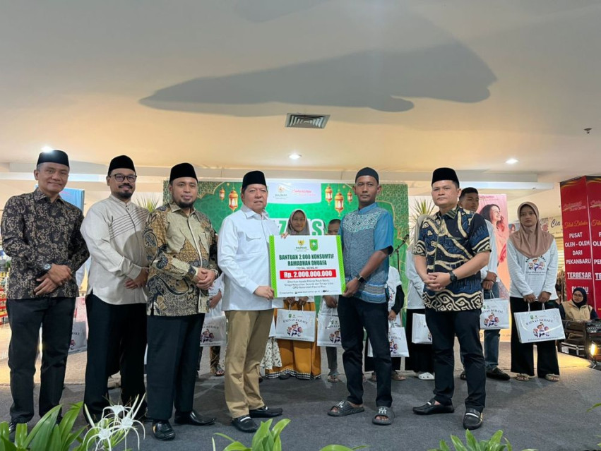 Ribuan Anak Yatim dan THL Pemprov Riau Dapat Bantuan Sosial Rp4,25 Miliar dari Basnas