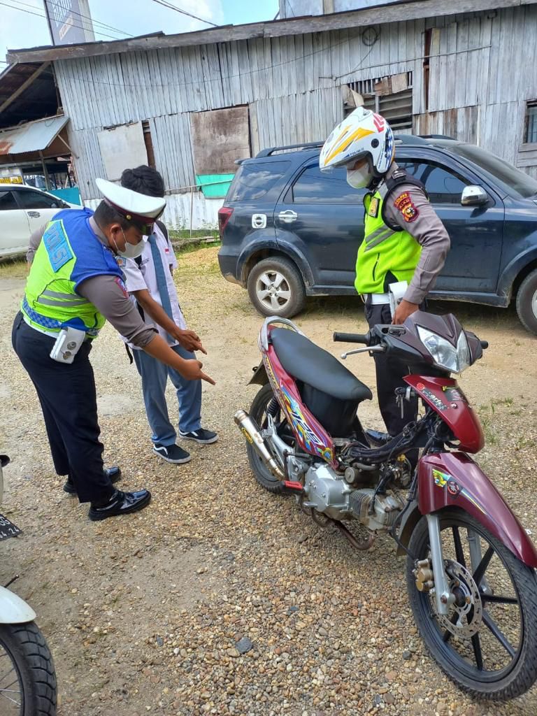 Ditlantas Polda Riau dan Jajaran Amankan 298 Knalpot Bogar