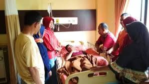 Merajut Benang Kasih Sayang