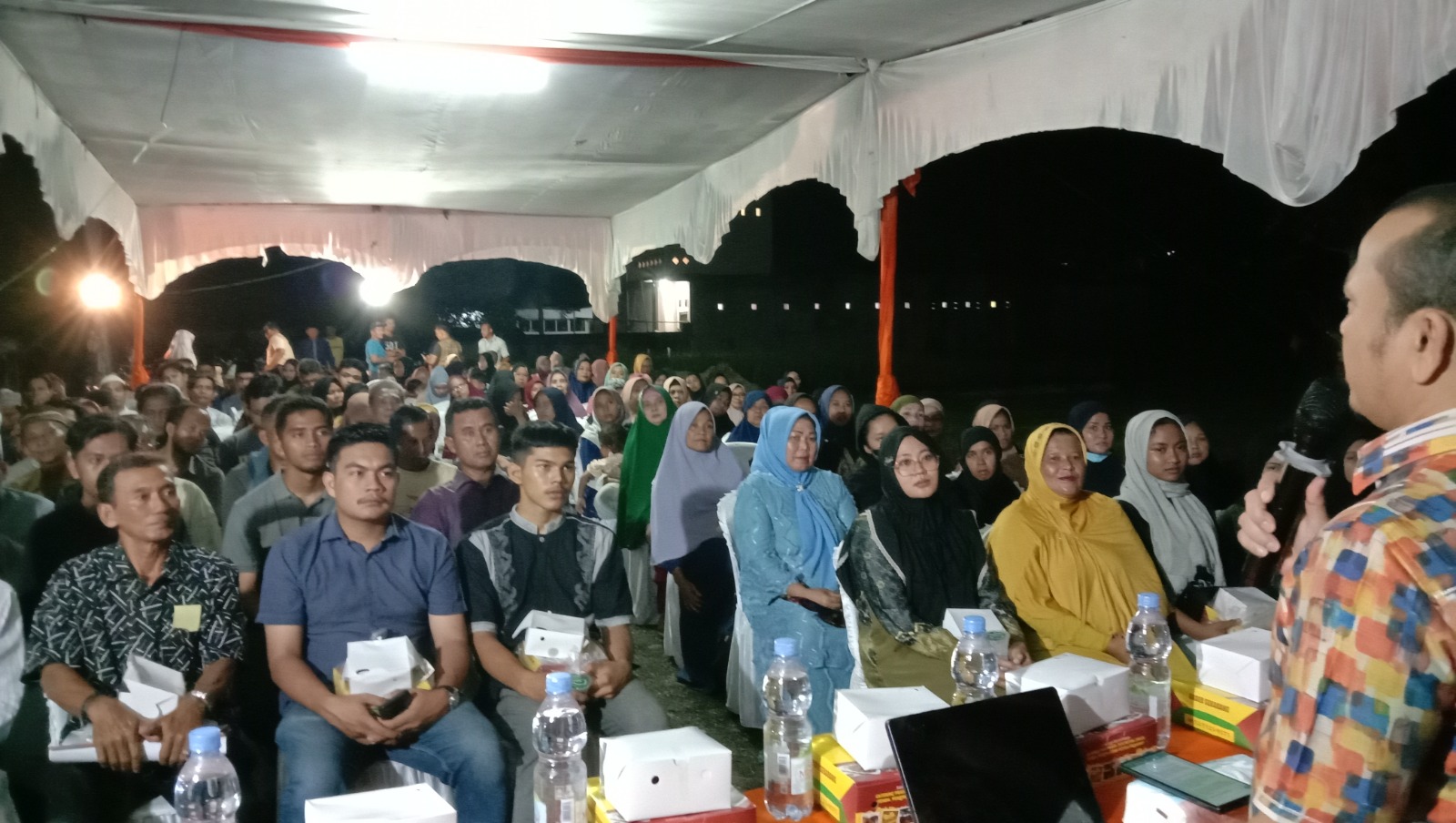 https://acuannews.com/a450d92cb6be01b3b3669c18bfca7901/content_upload/images/Ketua%20DPRD%20Kota%20Pekanbaru%20Muhammad%20Sabarudi%20saat%20menyampaikan%20penyebarluasan%20perda%281%29.jpg